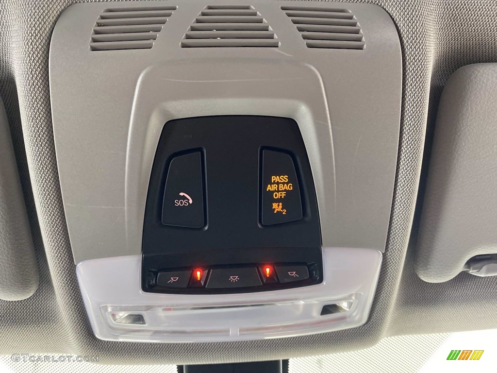 2018 3 Series 320i Sedan - Jet Black / Black photo #30