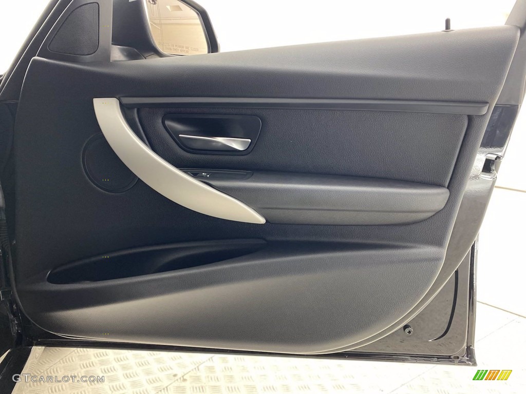2018 3 Series 320i Sedan - Jet Black / Black photo #31