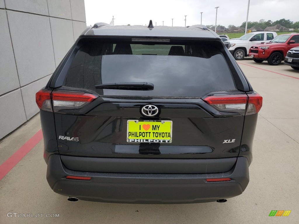 2021 RAV4 XLE - Midnight Black Metallic / Black photo #8
