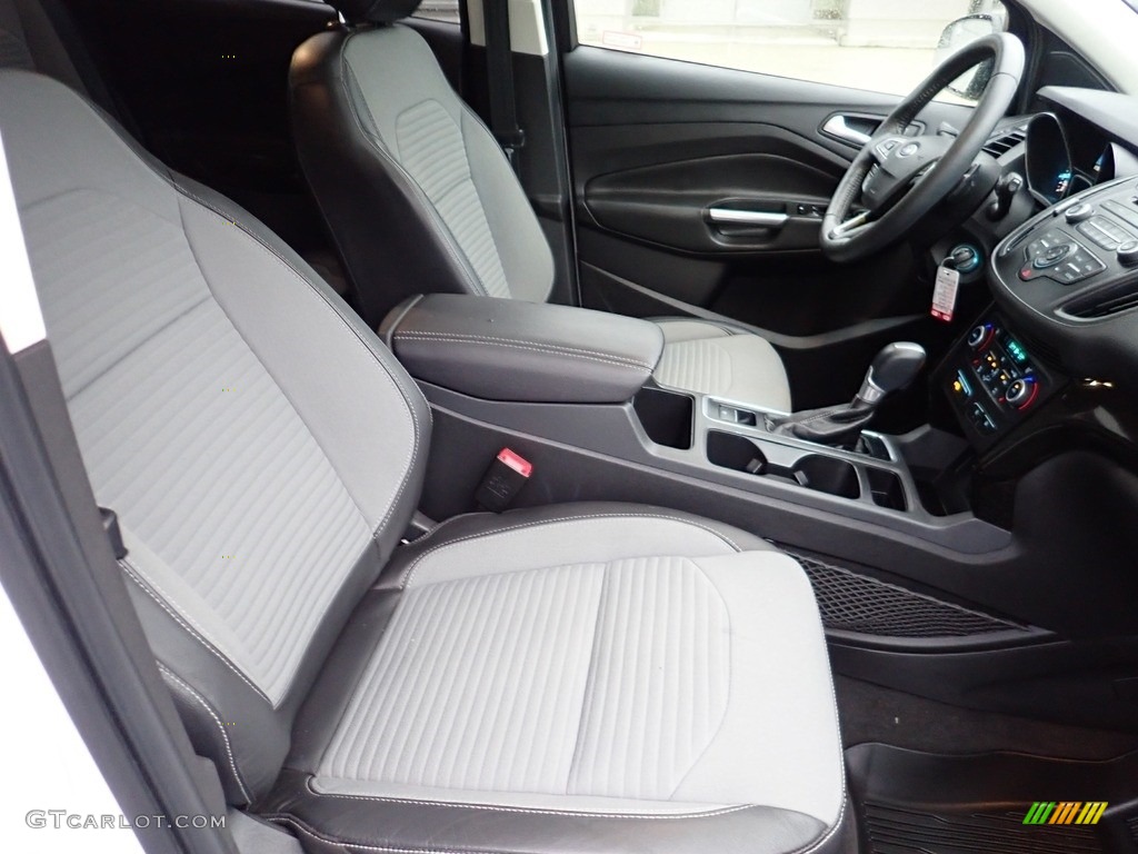 2018 Escape SE 4WD - Oxford White / Charcoal Black photo #11