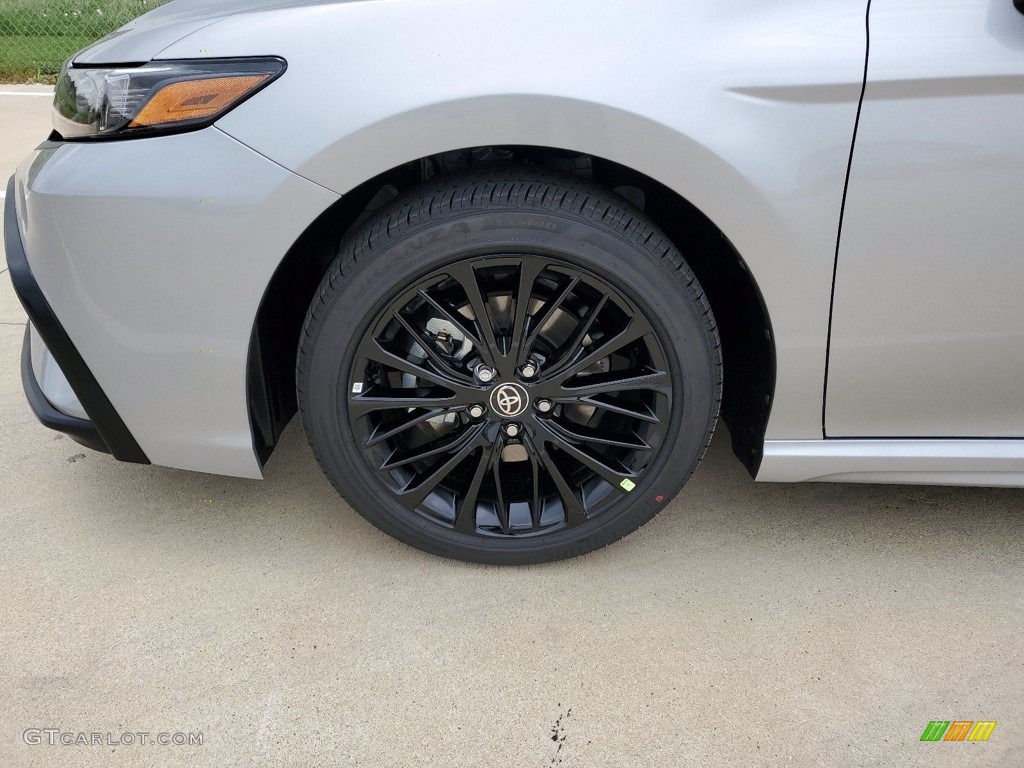 2021 Toyota Camry SE Nightshade Wheel Photos