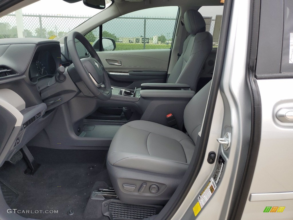 2021 Sienna XLE Hybrid - Celestial Silver Metallic / Gray photo #4