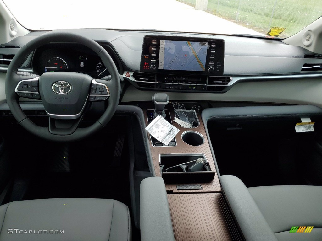 2021 Sienna XLE Hybrid - Celestial Silver Metallic / Gray photo #5