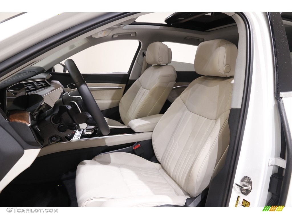2019 Audi e-tron Prestige quattro Front Seat Photo #141837049