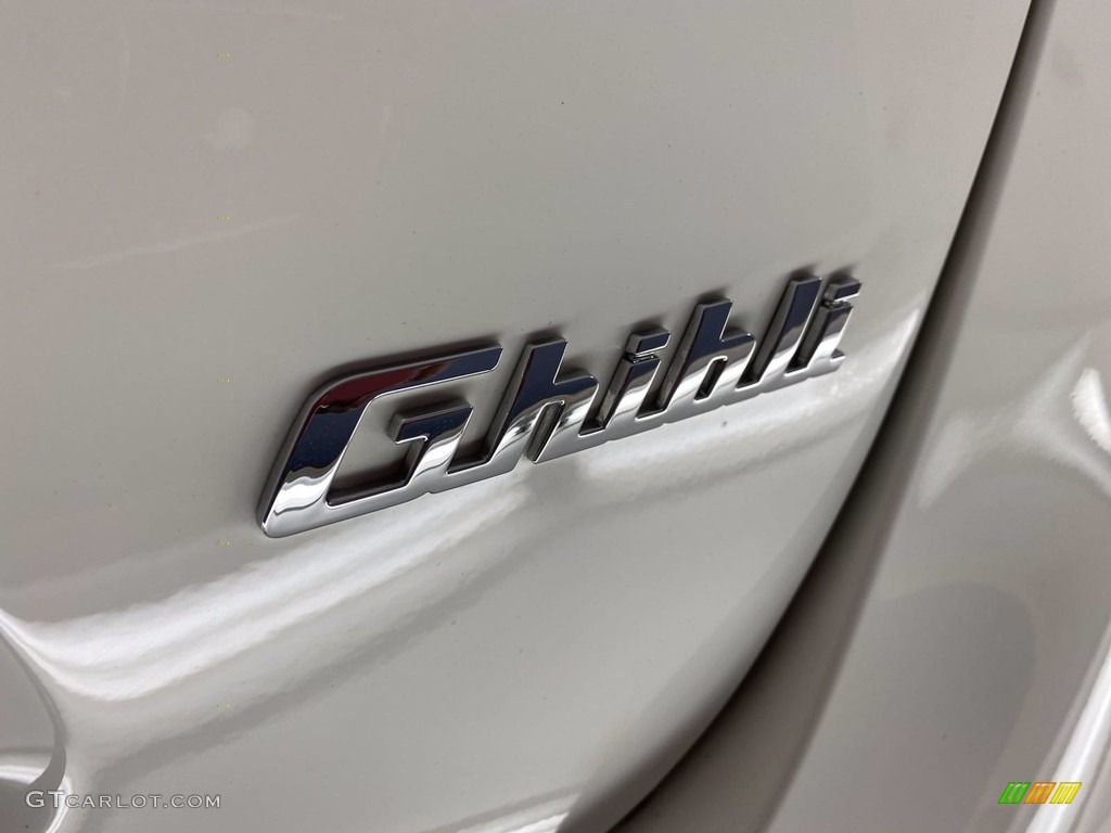 2018 Maserati Ghibli Standard Ghibli Model Marks and Logos Photos