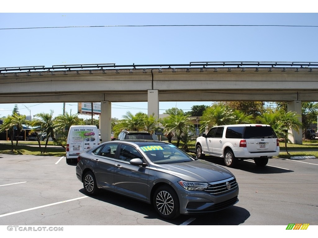 Platinum Gray Metallic Volkswagen Jetta