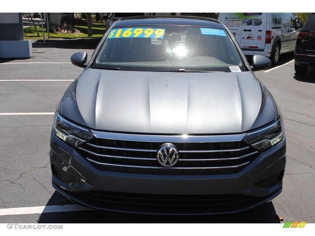 2019 Jetta SE - Platinum Gray Metallic / Titan Black photo #3