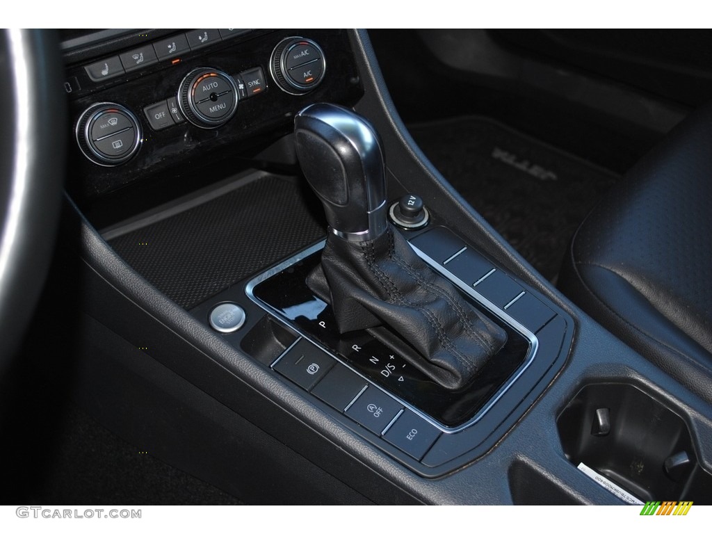 2019 Jetta SE - Platinum Gray Metallic / Titan Black photo #14