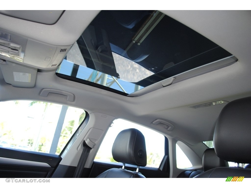 2019 Jetta SE - Platinum Gray Metallic / Titan Black photo #17