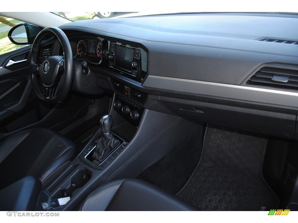 2019 Jetta SE - Platinum Gray Metallic / Titan Black photo #19