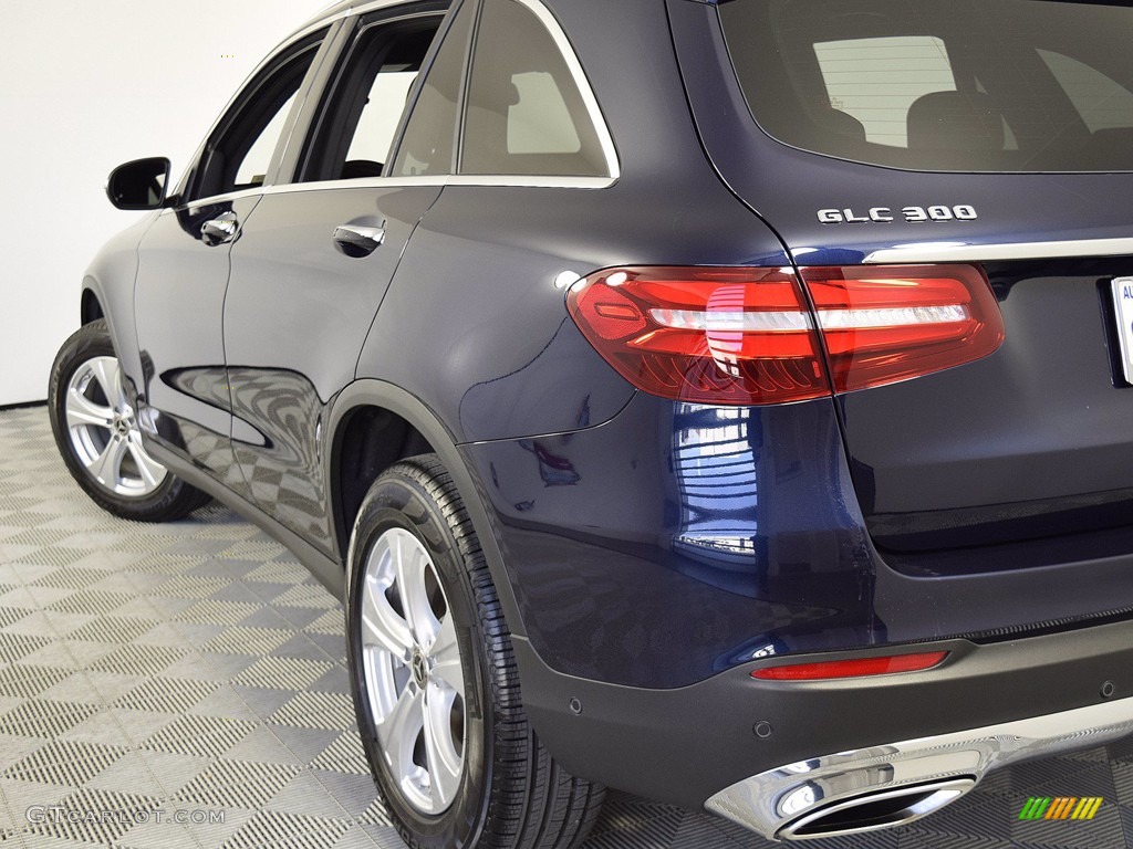 2018 GLC 300 4Matic - Brilliant Blue Metallic / Silk Beige/Espresso Brown photo #45