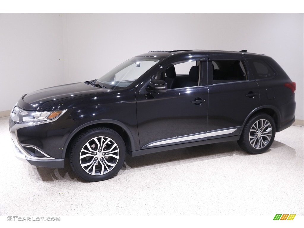 Labrador Black Metallic 2017 Mitsubishi Outlander SE S-AWC Exterior Photo #141843348