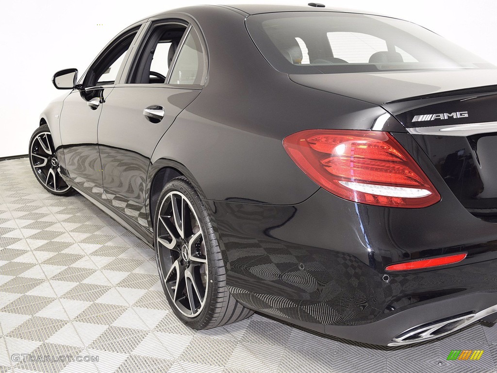 2018 E 43 AMG 4Matic Sedan - Black / Black photo #46