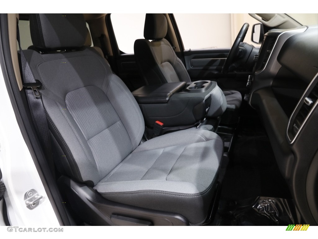 2019 1500 Big Horn Quad Cab 4x4 - Bright White / Black/Diesel Gray photo #14