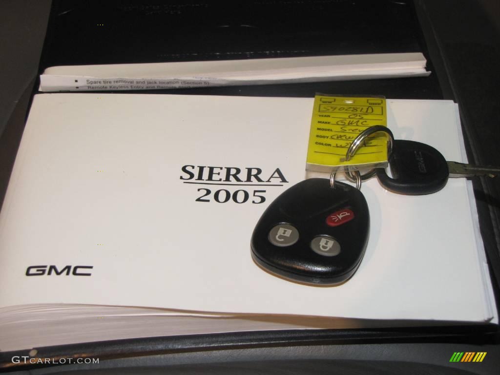 2005 Sierra 2500HD SLT Crew Cab 4x4 - Summit White / Pewter photo #20