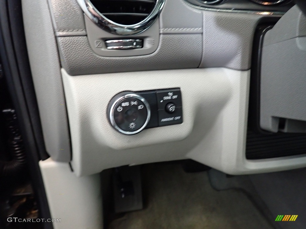 2013 Enclave Leather - Iridium Metallic / Titanium Leather photo #26