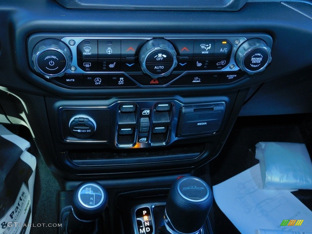 2021 Gladiator Willys 4x4 - Hydro Blue Pearl / Black photo #17