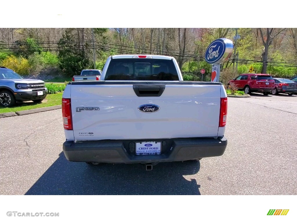 2017 F150 XL SuperCab 4x4 - Oxford White / Earth Gray photo #6
