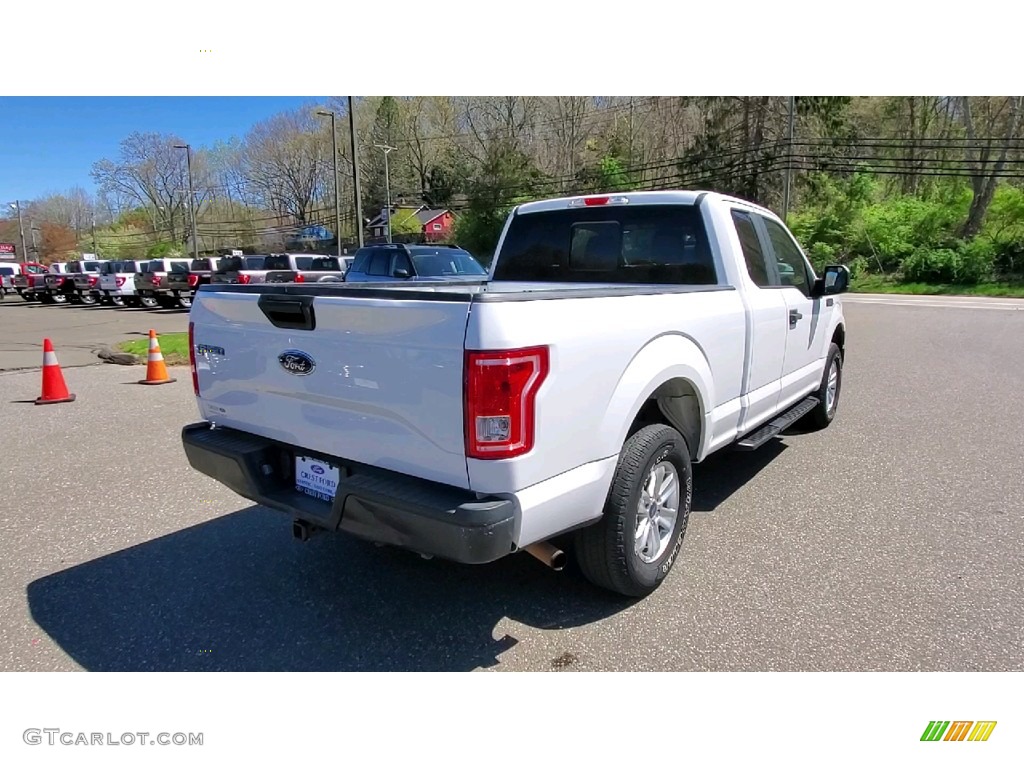 2017 F150 XL SuperCab 4x4 - Oxford White / Earth Gray photo #7