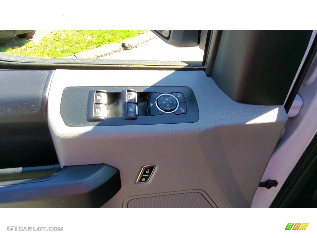 2017 F150 XL SuperCab 4x4 - Oxford White / Earth Gray photo #12