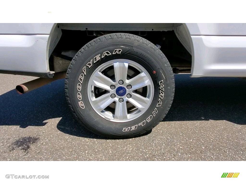 2017 F150 XL SuperCab 4x4 - Oxford White / Earth Gray photo #21