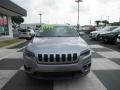 2019 Billet Silver Metallic Jeep Cherokee Latitude Plus  photo #2