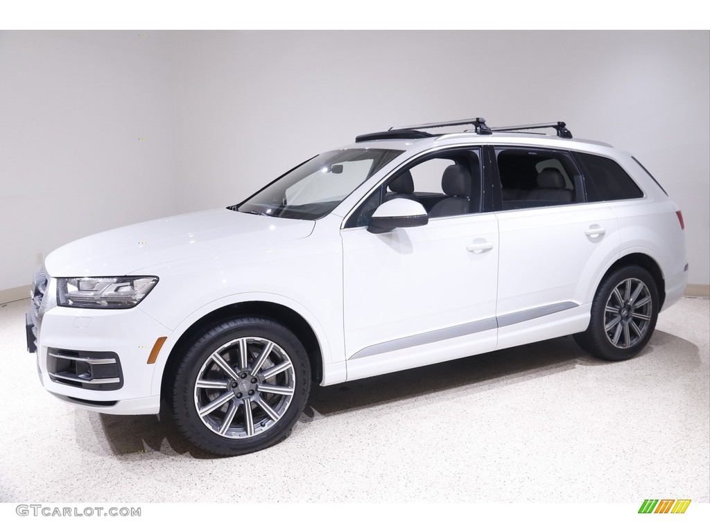 2017 Audi Q7 3.0T quattro Prestige Exterior Photos