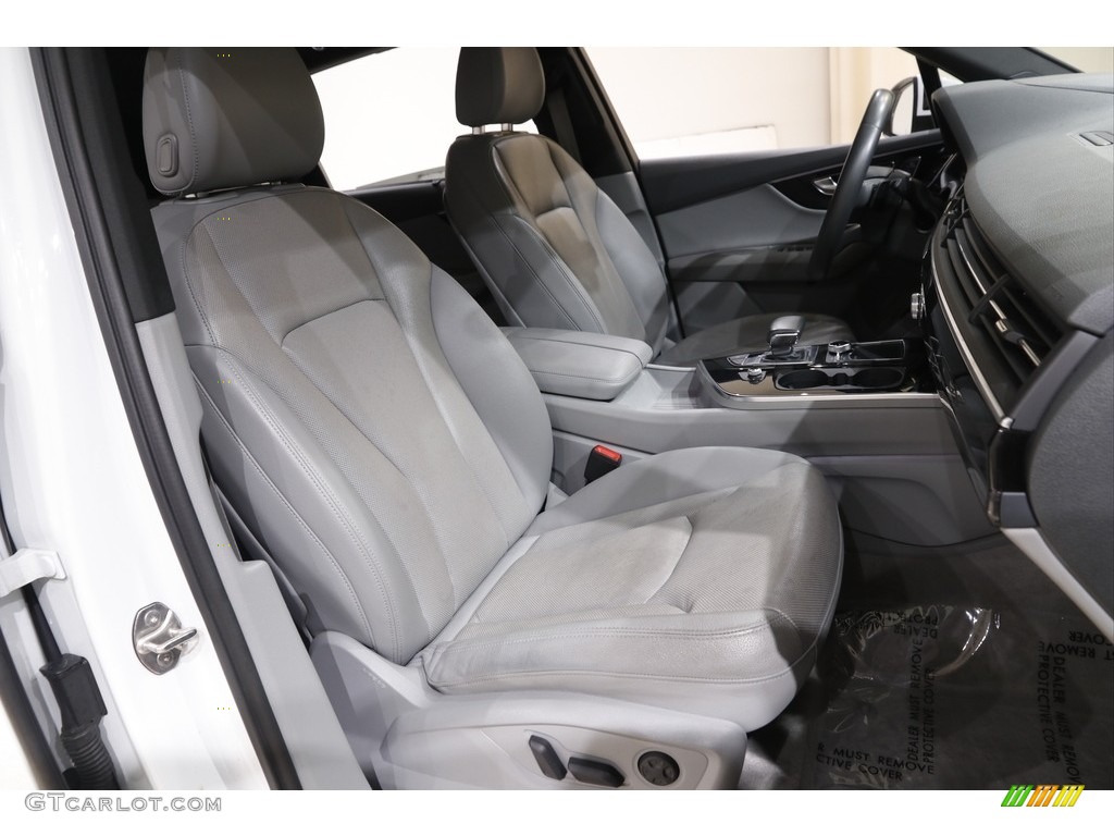 2017 Audi Q7 3.0T quattro Prestige Front Seat Photo #141854666
