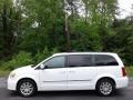 Bright White 2014 Chrysler Town & Country Touring