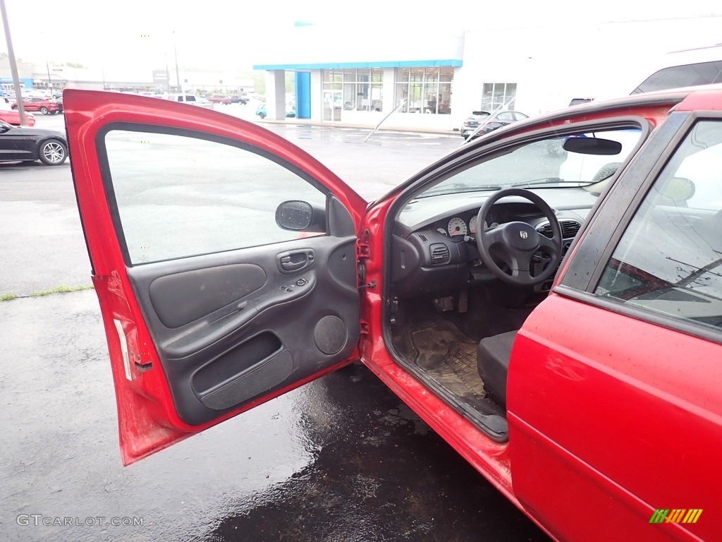 2005 Neon SXT - Flame Red / Dark Slate Gray photo #12