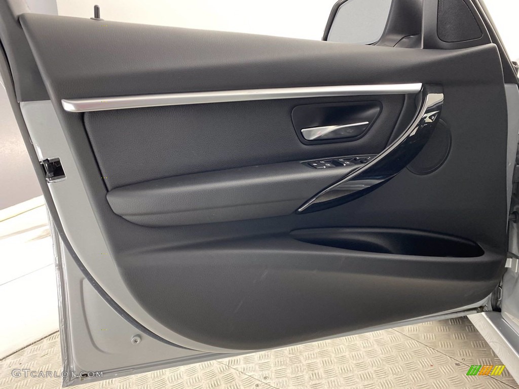 2018 3 Series 330i Sedan - Glacier Silver Metallic / Black photo #13