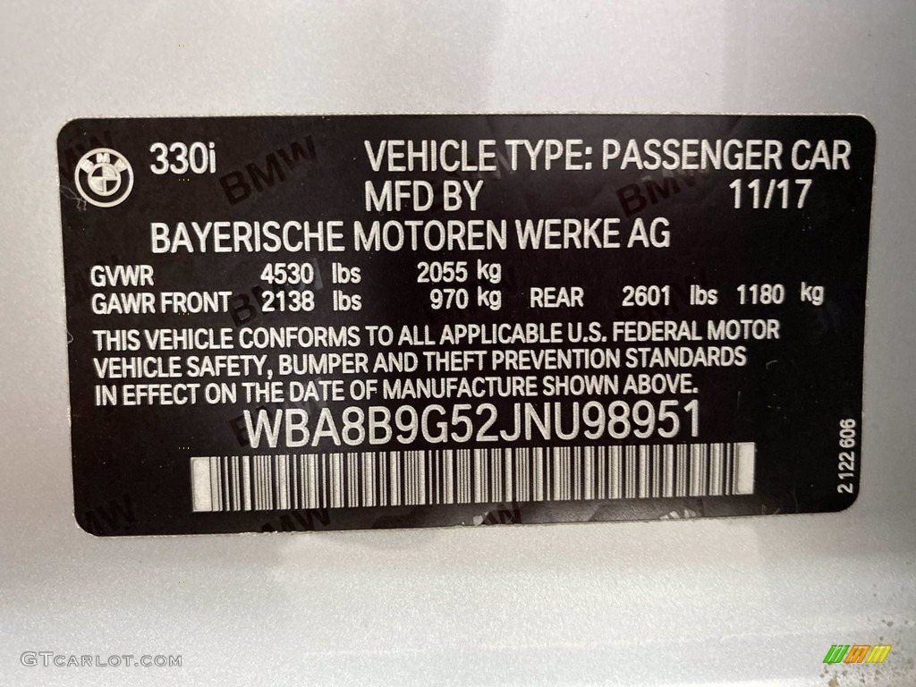 2018 3 Series 330i Sedan - Glacier Silver Metallic / Black photo #37