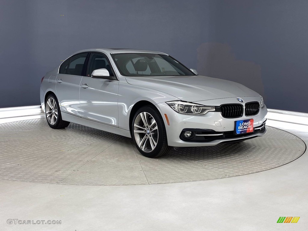 2018 3 Series 330i Sedan - Glacier Silver Metallic / Black photo #38