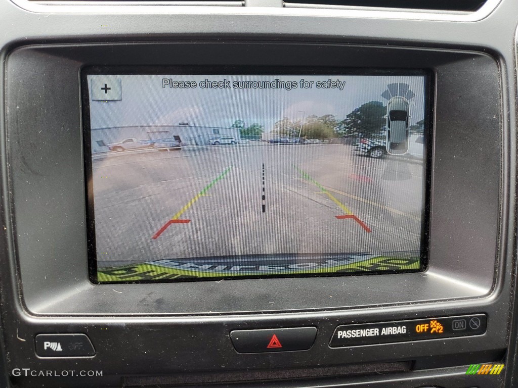 2018 Explorer XLT - Oxford White / Ebony Black photo #20