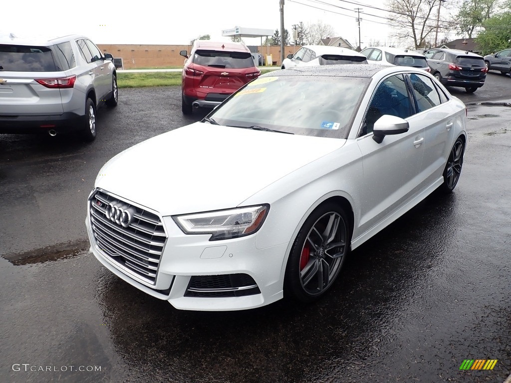 2018 S3 2.0T Premium Plus - Glacier White Metallic / Black photo #7