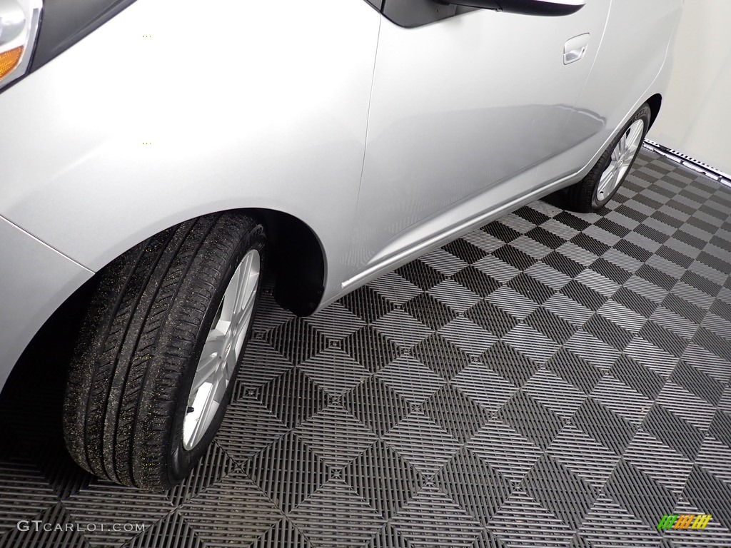 2015 Spark LT - Silver Ice / Silver/Silver photo #8