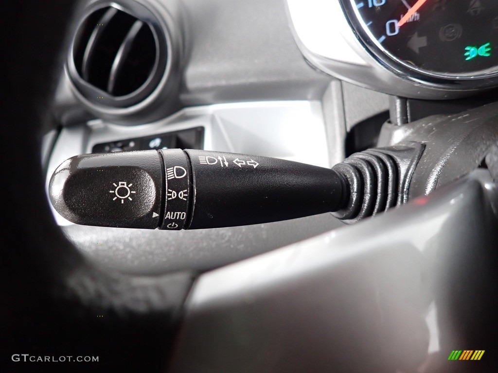 2015 Spark LT - Silver Ice / Silver/Silver photo #33