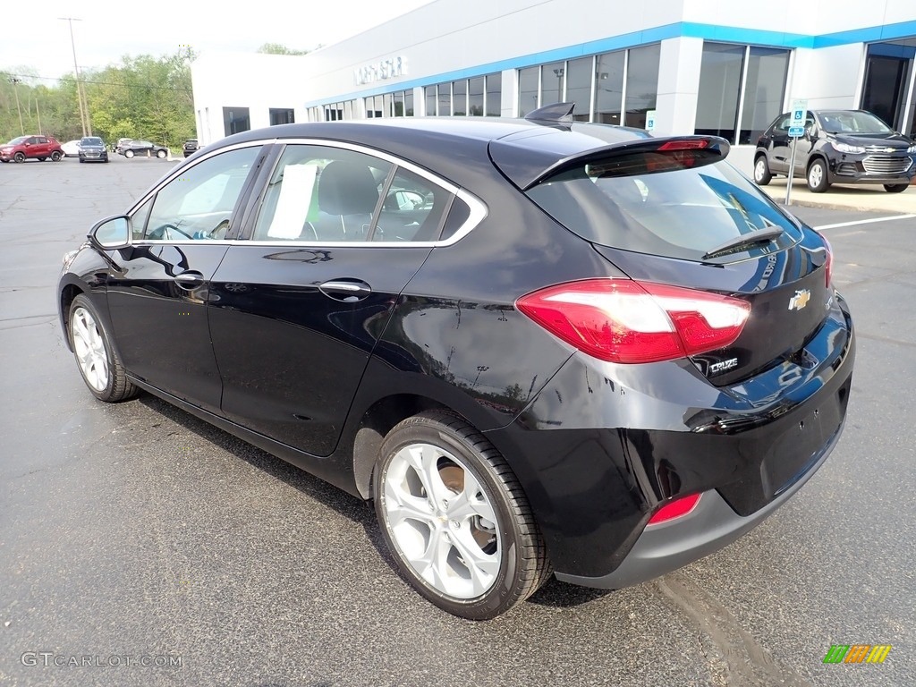 Mosaic Black Metallic 2018 Chevrolet Cruze Premier Hatchback Exterior Photo #141871444