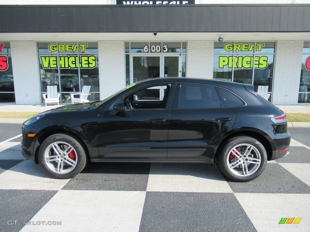 2020 Macan  - Black / Black photo #1