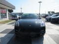 Black - Macan  Photo No. 2