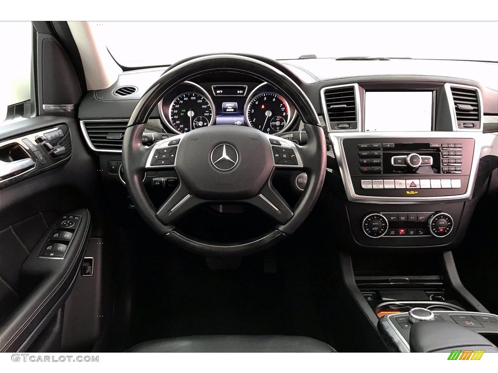 2016 Mercedes-Benz GL 550 4Matic Black Dashboard Photo #141873535