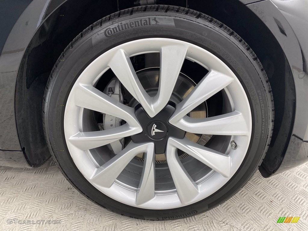 2020 Tesla Model 3 Standard Range Wheel Photos
