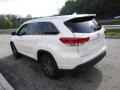 2019 Blizzard Pearl White Toyota Highlander XLE AWD  photo #11