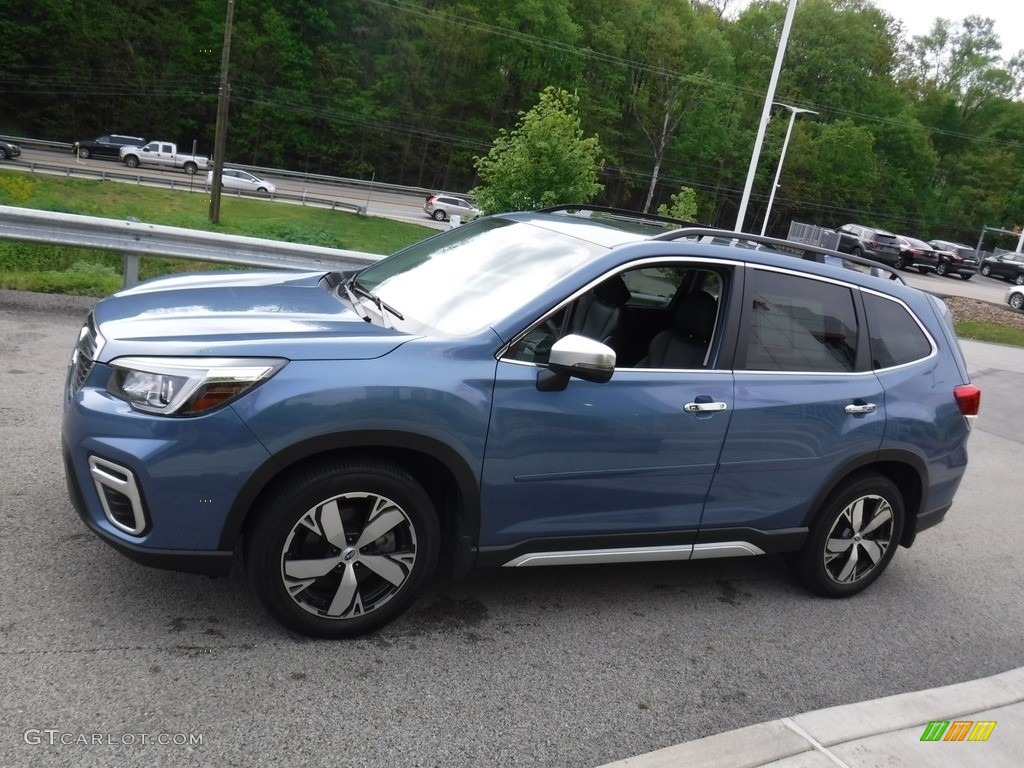 2019 Forester 2.5i Touring - Horizon Blue Pearl / Black photo #12