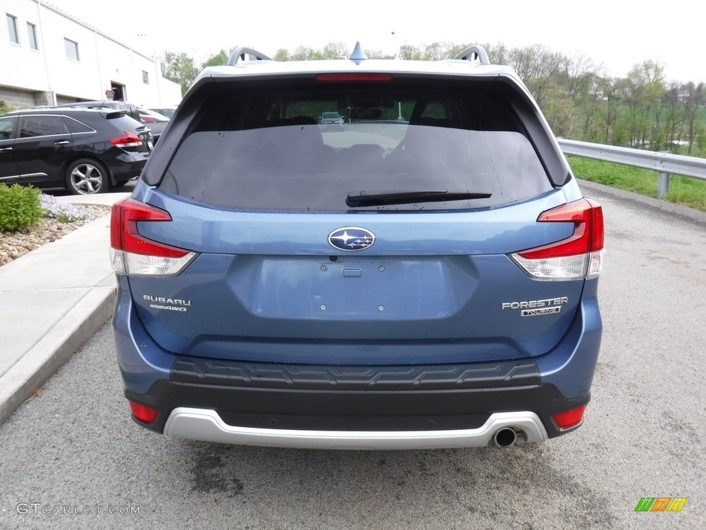 2019 Forester 2.5i Touring - Horizon Blue Pearl / Black photo #13