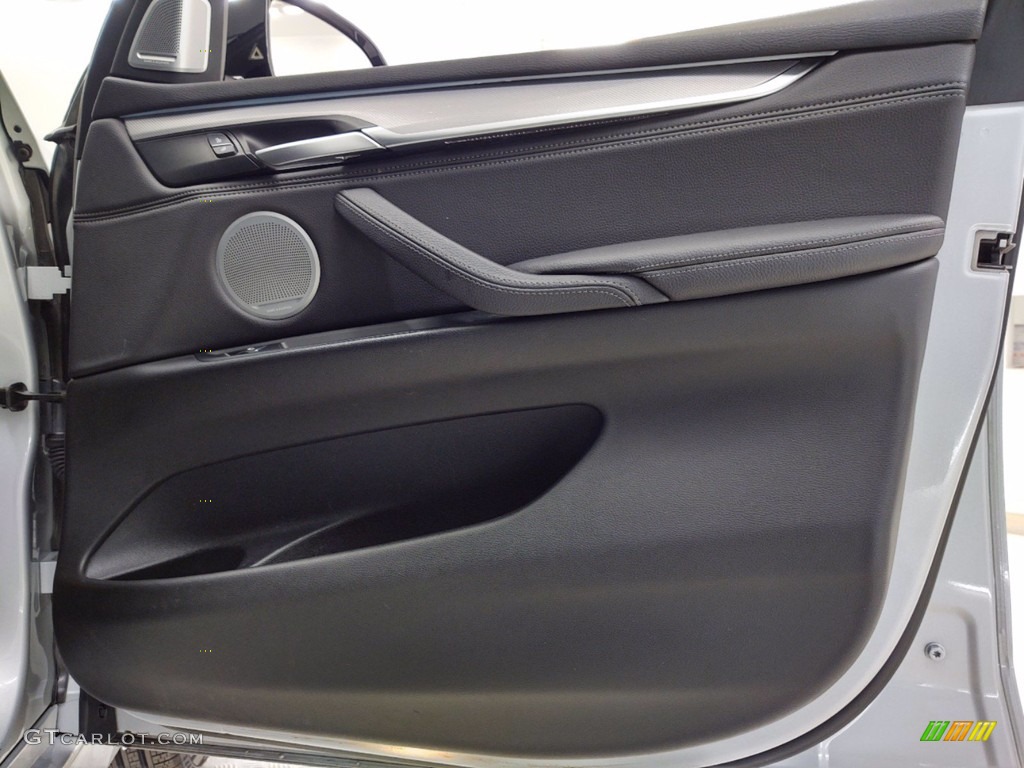 2018 X5 xDrive35d - Glacier Silver Metallic / Black photo #32
