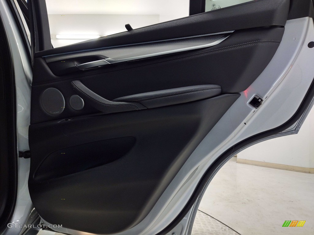 2018 X5 xDrive35d - Glacier Silver Metallic / Black photo #35
