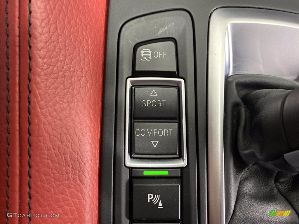 2019 BMW X6 sDrive35i Controls Photo #141876490