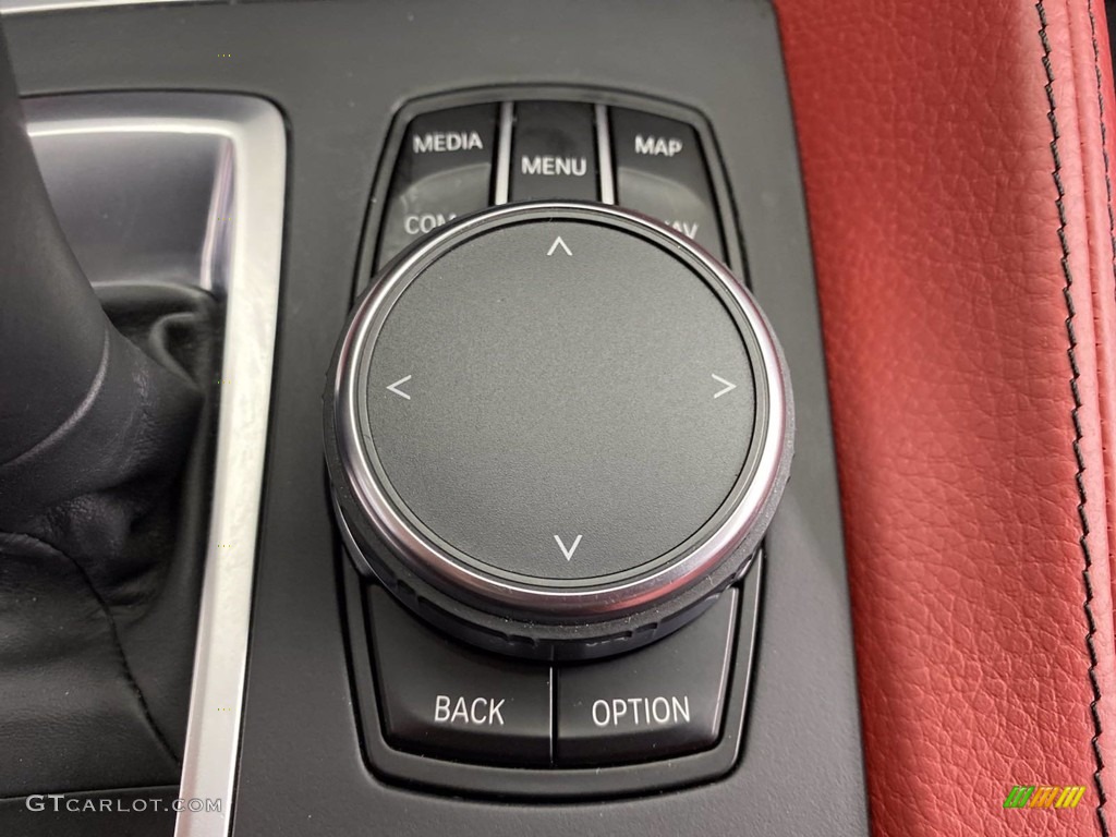 2019 BMW X6 sDrive35i Controls Photo #141876508