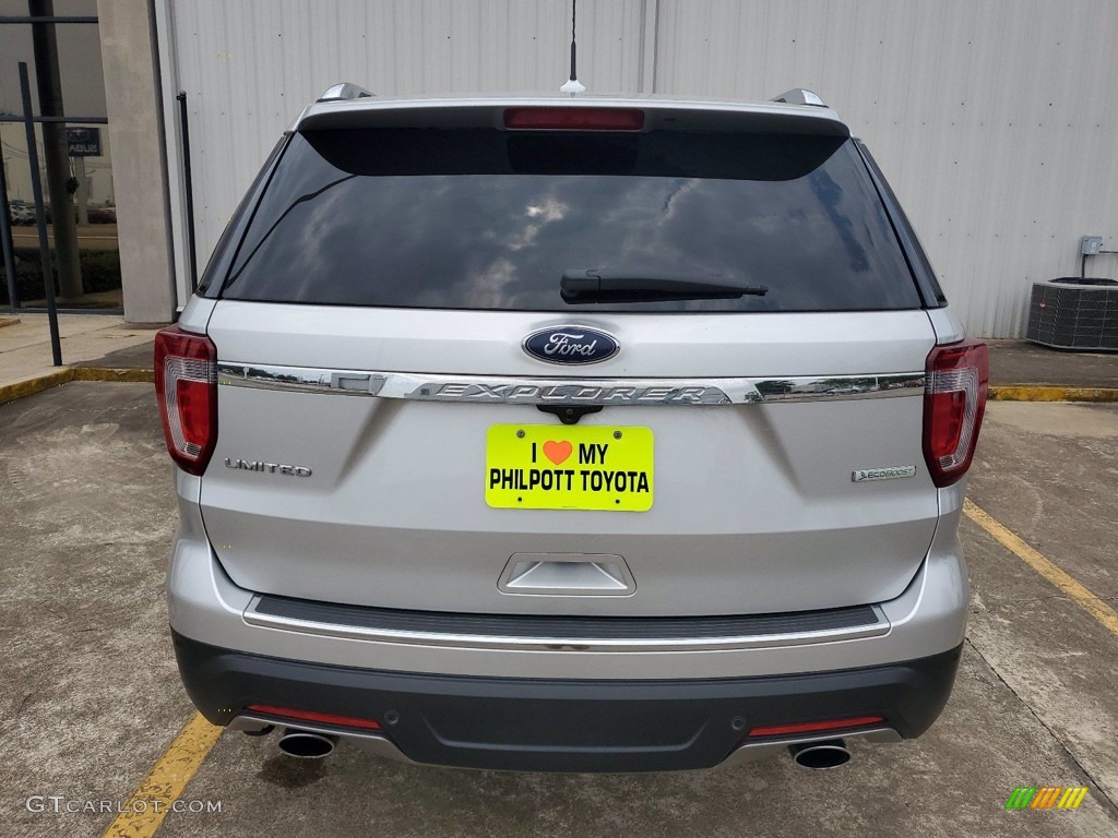 2018 Explorer Limited - Ingot Silver / Medium Stone photo #8